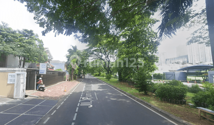 Rumah Puri Indah Jalan Boulevard
