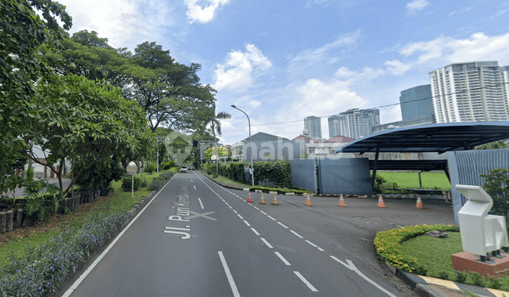 Rumah Puri Indah Jalan Boulevard Komersil