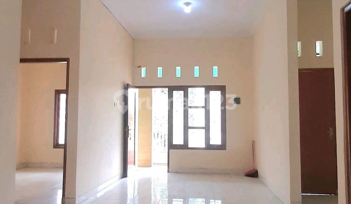 Rumah Tepi Jalan, Dekat Tempat Wisata