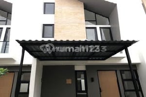 Disewakan Rumah Cantik dan Murah di Provence Suites