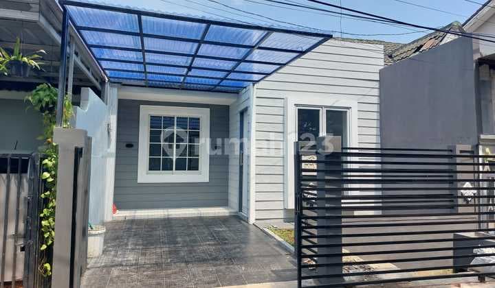 Rumah Modern di Nusaloka 14.5 Jl Bintan