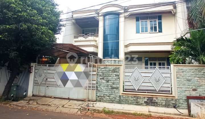 Rumah second strategis di Perumahan Pondok Kelapa, Jaktim