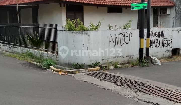Rumah Posisi Hook Dalam Komplek di Duren Sawit