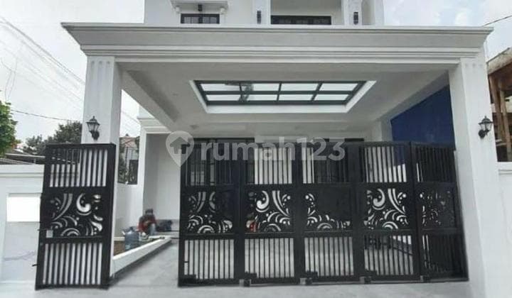 Beautiful Classic Design House in Mega Cinere Complex.