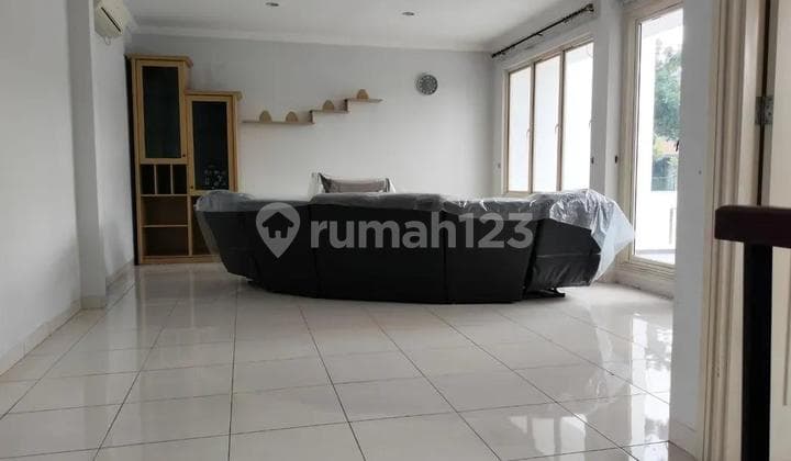 Rumah Depan Taman Sewa Min 2 Tahun di Cluster Favorit Alam Sutera