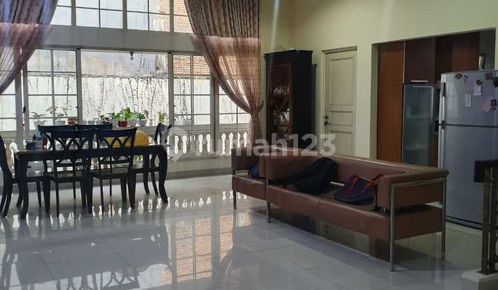 Rumah Pantai Indah Kapuk 10x25 Bgm 2,5lantai Furnish Langka Bagus