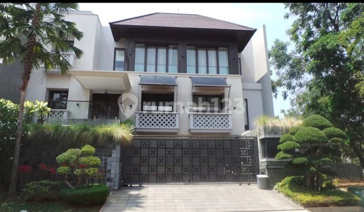 Selling a luxury house in PIK, size 17x27, 3 floors with swimming pool & lift