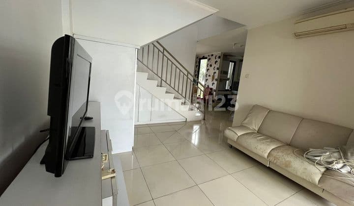 Disewakan Rumah/Town House Cosmo Park di atas Mall Thamrin City - Jakarta Pusat