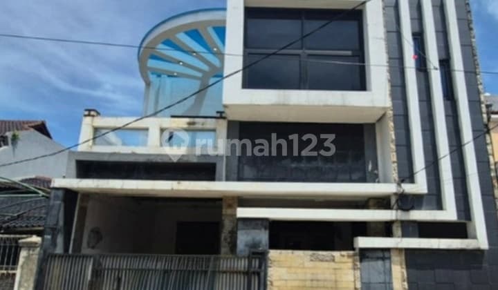 House For Quick Sale in Pura Melati Indah Housing Estate, Jatirahayu, Bekasi City