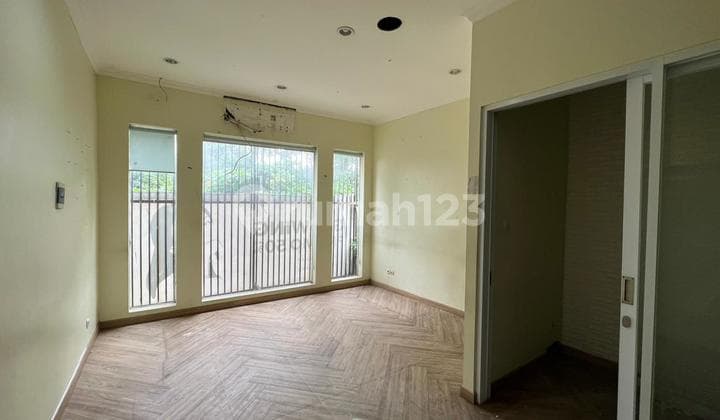 Ruko Komersial 3 Lantai Lokasi Ampera Raya