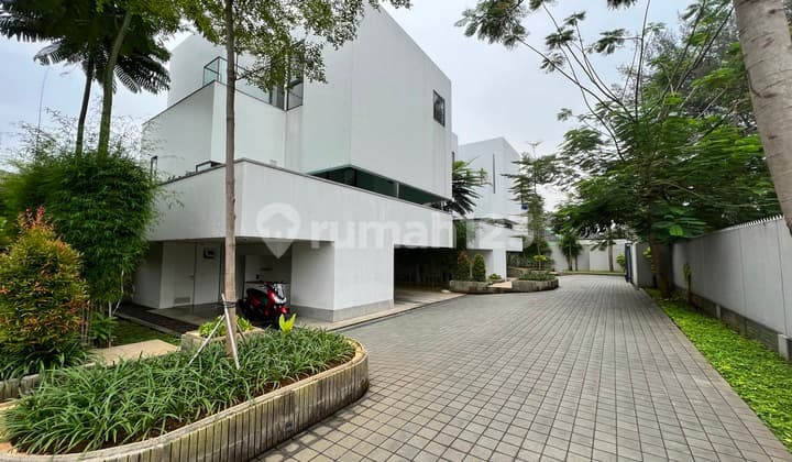 Townhouse Private Pool Only 3 Units Semi Furnish Ampera Kemang