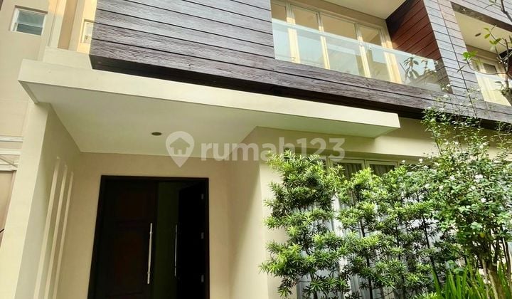 Modern Townhouse Furnish With Private Pool Perfect For Expatriates Kemang Jakarta Selatan