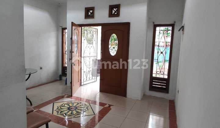 Dijual Cepat Rumah di Harapan Indah Lama