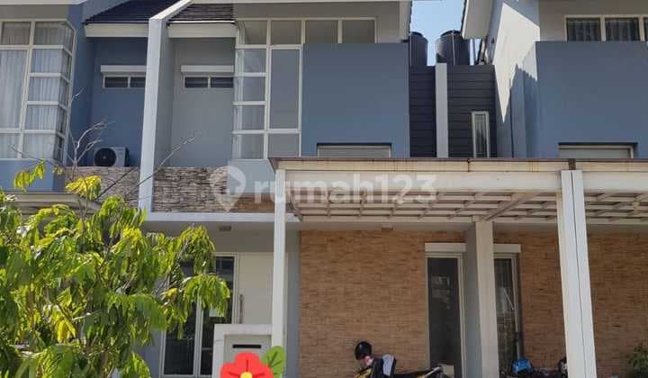 Rumah 2 Lantai di Cluster Vasana Harapan Indah Bekasi