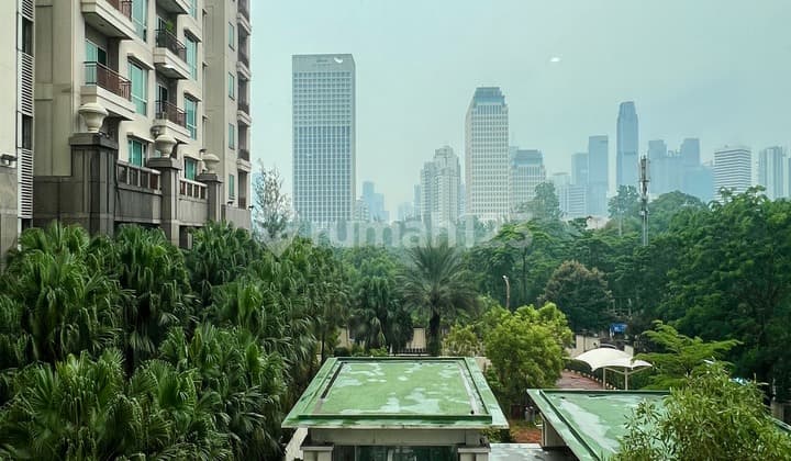Apartemen Senayan Residences 4 Kamar Tidur Semi Furnished Bagus