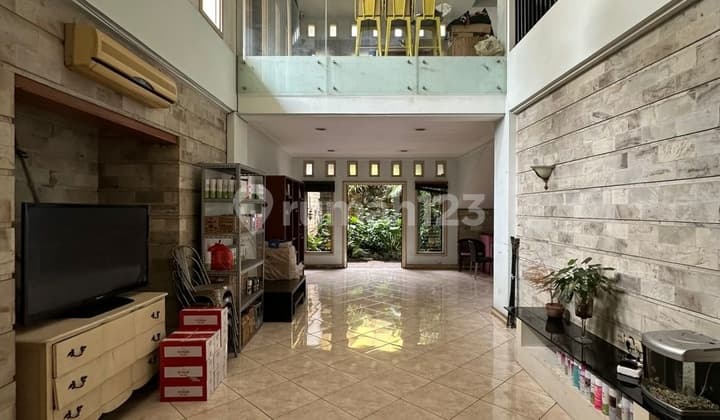 Rumah Bagus Di Senopati Area Kebayoran Baru