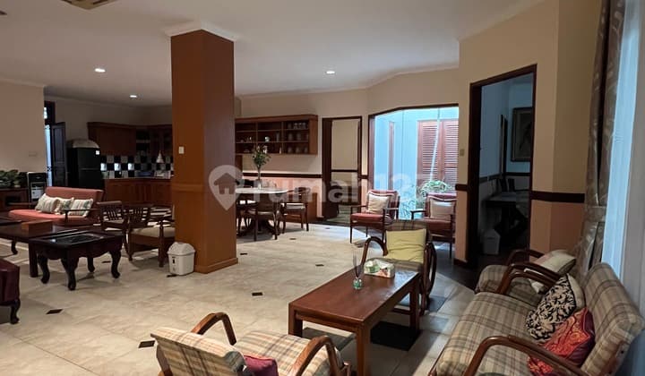 Rumah Bagus Di Kebayoran Baru Dekat Sudirman