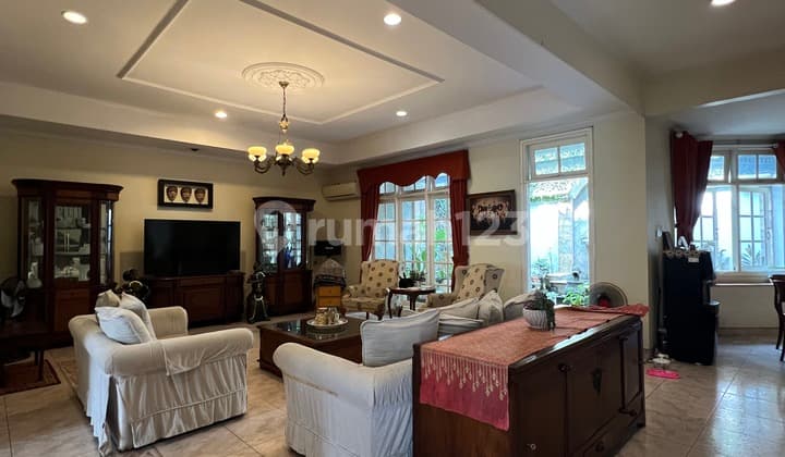 Rumah Bagus Di Kebayoran Baru Dekat Scbd