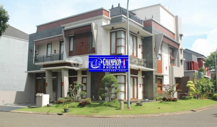 Rumah 3 Lantai di Delatinos BSD City -rm