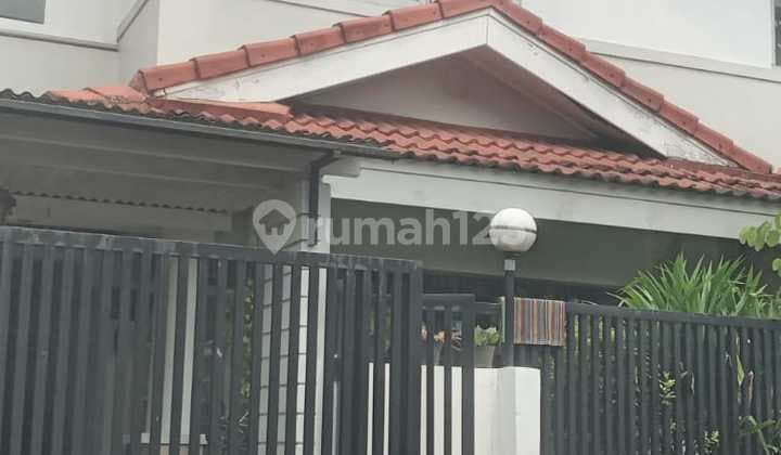 Move-In Ready House in Bintaro Sector 9