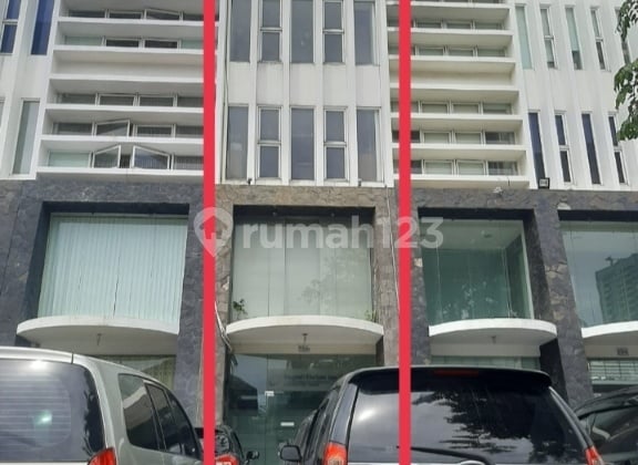 Affordable shop house 146 sqm in North Kedoya, freehold title, most strategic location in West Jakarta