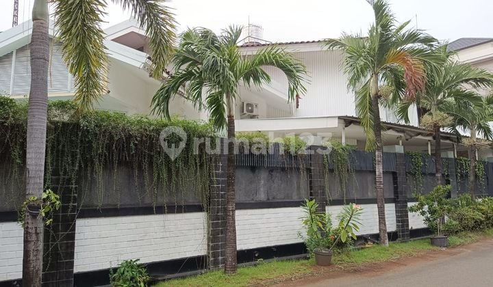 Rumah Hoek lt 547mtr puri indah lokasi bagus asri jarang ada
