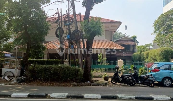 Rumah kawasan elit murah lt 771mtr jln Adityawarman Jakarta Selatan
