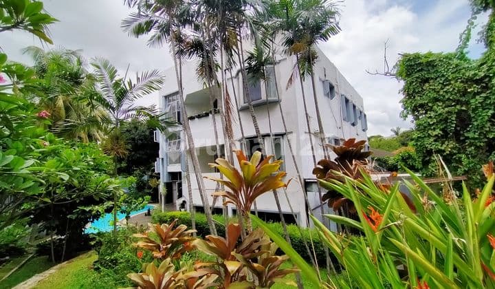 Rumah kos harga jatuh lt 1020mtr Swimming pool Cipete Utara SHM Jakarta Selatan