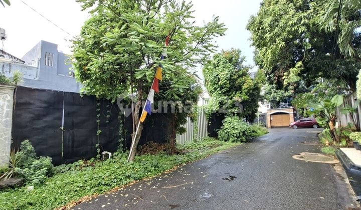 Cheap Land Near Pondok Indah, Rarely Available with SHM in Pondok Indah