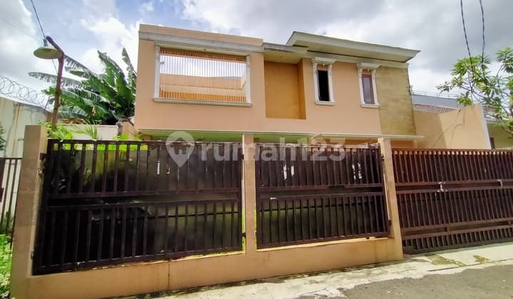 Rumah Harga Miring Swing Pool Kemang Timur Jarang Ada Shm Jakarta Selatan