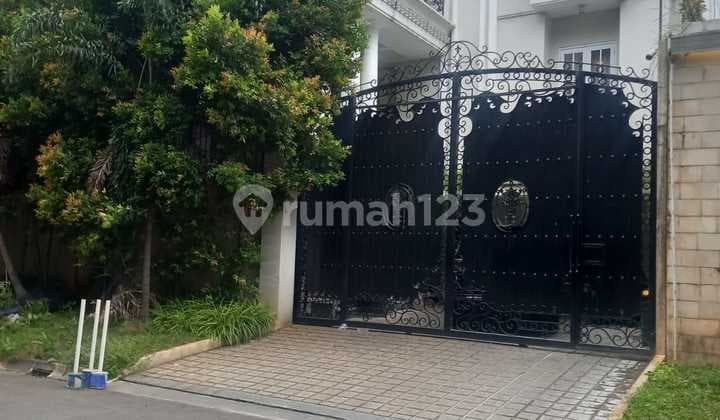 House with Swimming Pool On Sale Cheap 508sqm Land Pondok Indah SHM South Jakarta