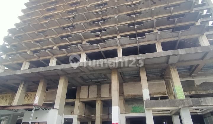 Unfinished Building on Sale Cheap 2,784m² Land Kebon Sirih Central Jakarta