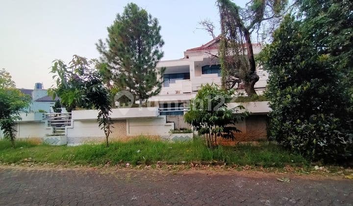 Affordable house lt 988mtr in Taman Kedoya Permai, SHM, rare find