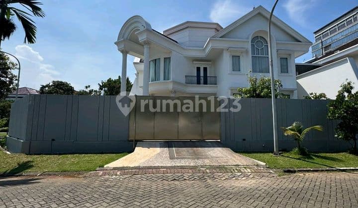 Rumah Mewah Pinisi Indah 686M2 Hoek Pik Pantai Indah Kapuk