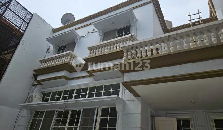 Rumah Golf Island 10x25 Siap Huni Pik Pantai Indah Kapuk