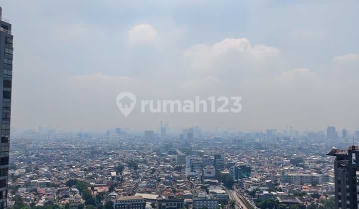 Taman Anggrek Residences 1BR, Direct Access to Taman Anggrek Mall and Food Hub