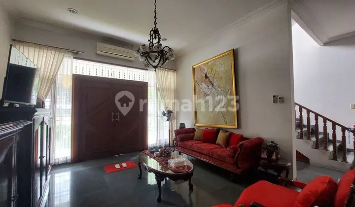 Rumah Luas Dipluit Best Price, Rapi dan Siap Huni