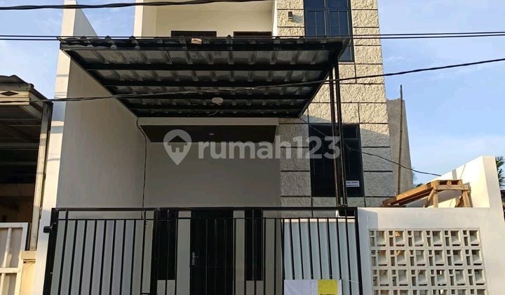 Dijual Rumah 2 Lantai Bangunan Baru