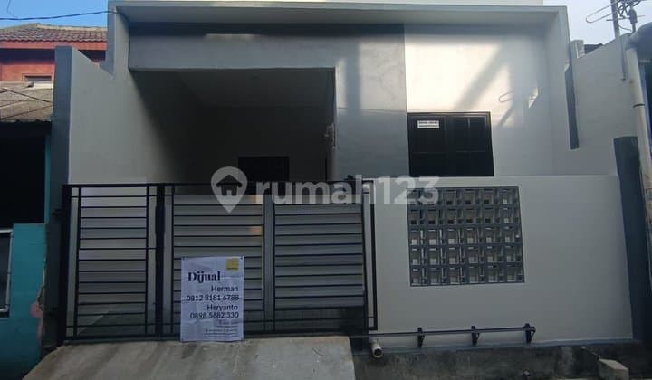Single-Story House in Pondok Ungu Permai