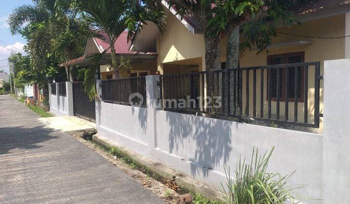 House for sale, ready to occupy in Pekanbaru.