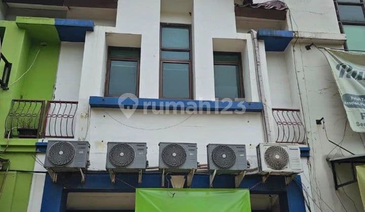 For Sale: Ruko Sentra Menteng in Bintaro, South Tangerang