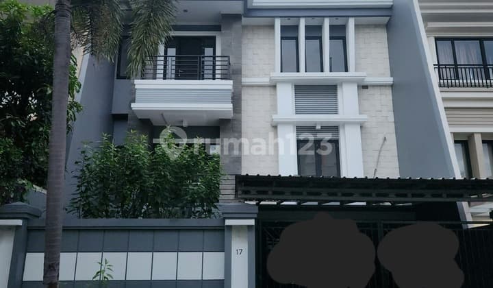 Dijual Rumah 3 Lantai Pulau Peniki Jakarta Barat Termurah