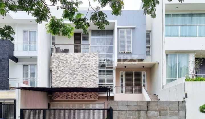 Dijual Rumah 3 Lantai Permata Buana Jarang Ada Aman Banjir