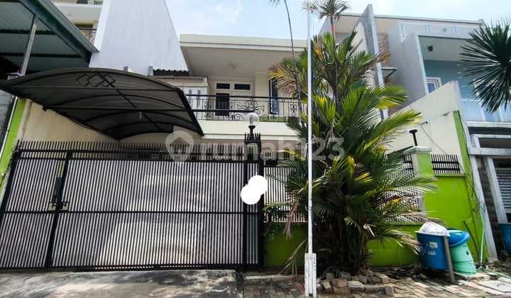 Quick Sale 2-Story House in Puri Media West Jakarta