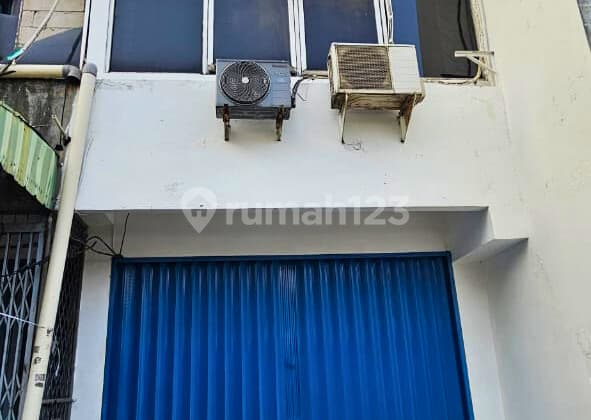 Ruko Raya Kebayoran Lama Jakarta Selatan