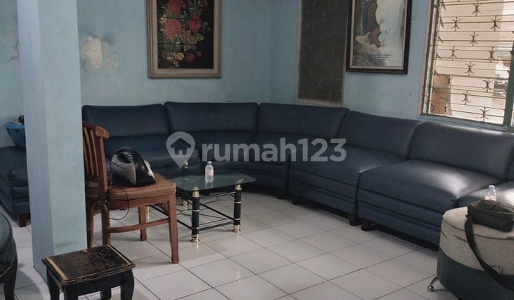 Kesempatan Langka! Tanah Hitung Harga Murah di Taman Meruya Ilir - Siap Bangun!