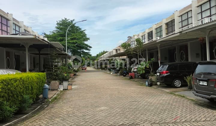 Rumah Siap Huni di Cluster East Asia Green Lake City!