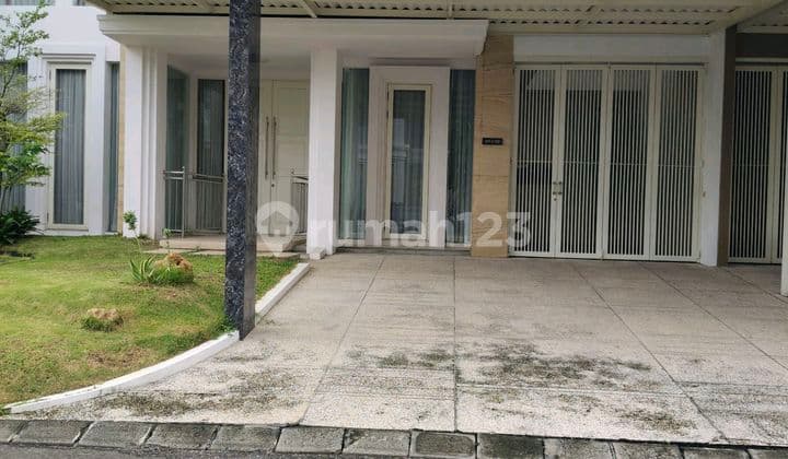 Disewakan Rumah Elegan 2 Lantai Perumahan Pakuwon Indah