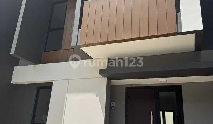 Disewakan Rumah Cantik Siap Huni, Harga Nego Lokasi Summarecon Crown Gading 73362 Fd