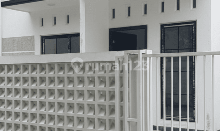 Comfortable House in Harapan Indah, Ready to Move In (13664 Hn)